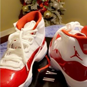 Jordan 11s Cherry Sz 7.5